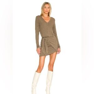 Monrow V Long Sleeve Dress. Dusty Olive